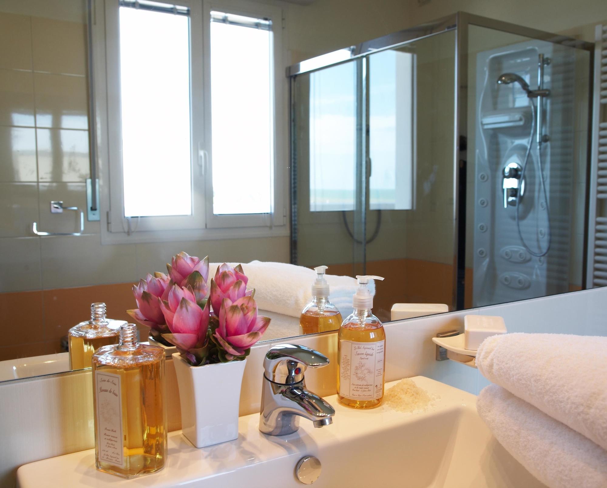 Noha Suite Hotel Riccione Luaran gambar