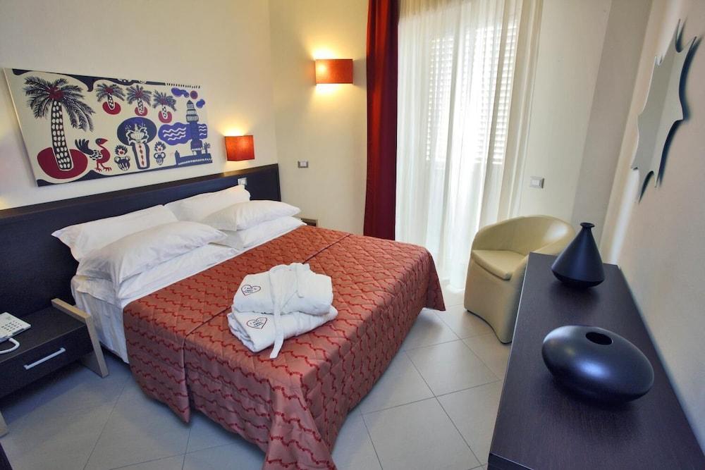 Noha Suite Hotel Riccione Luaran gambar