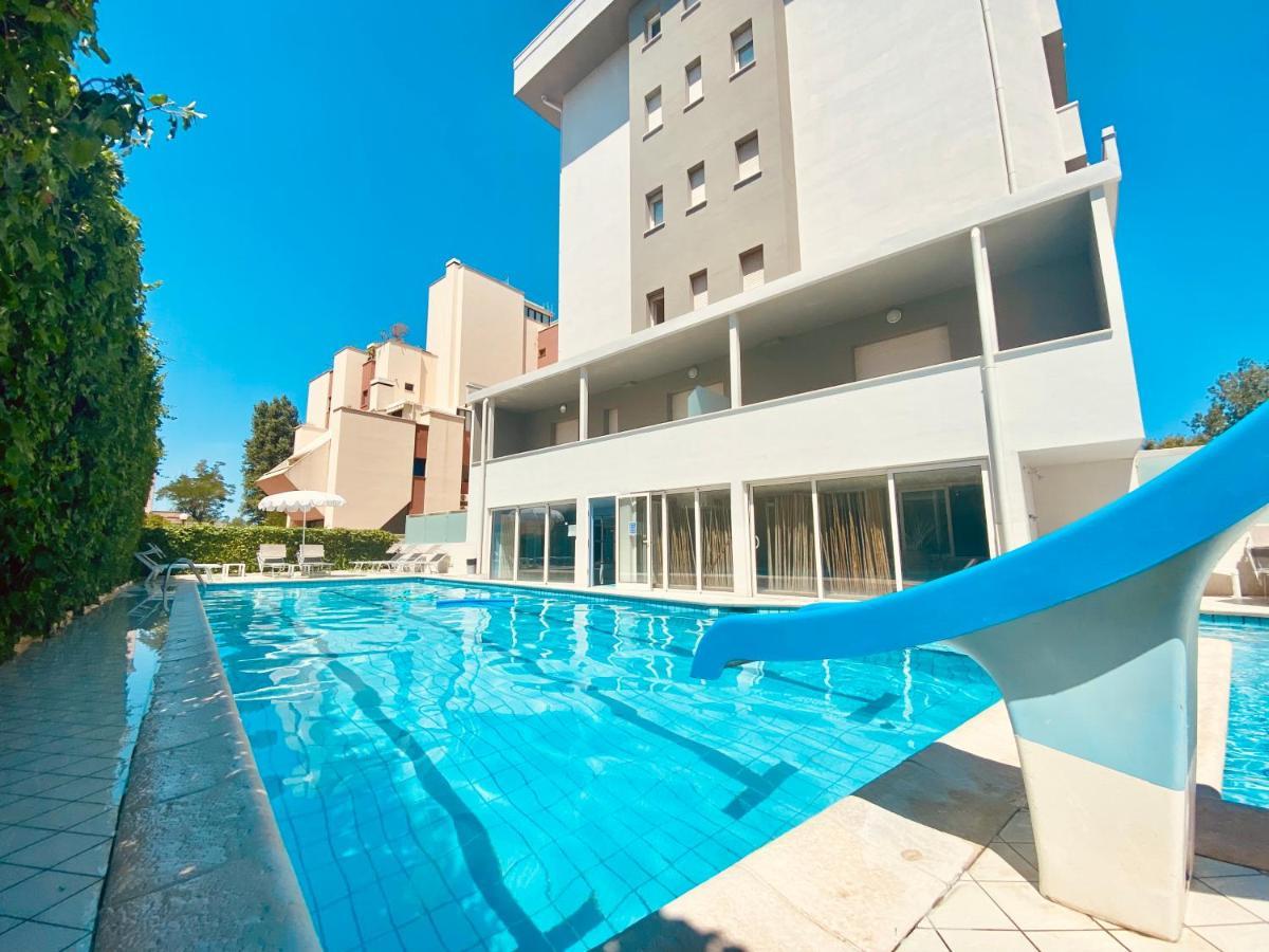 Noha Suite Hotel Riccione Luaran gambar